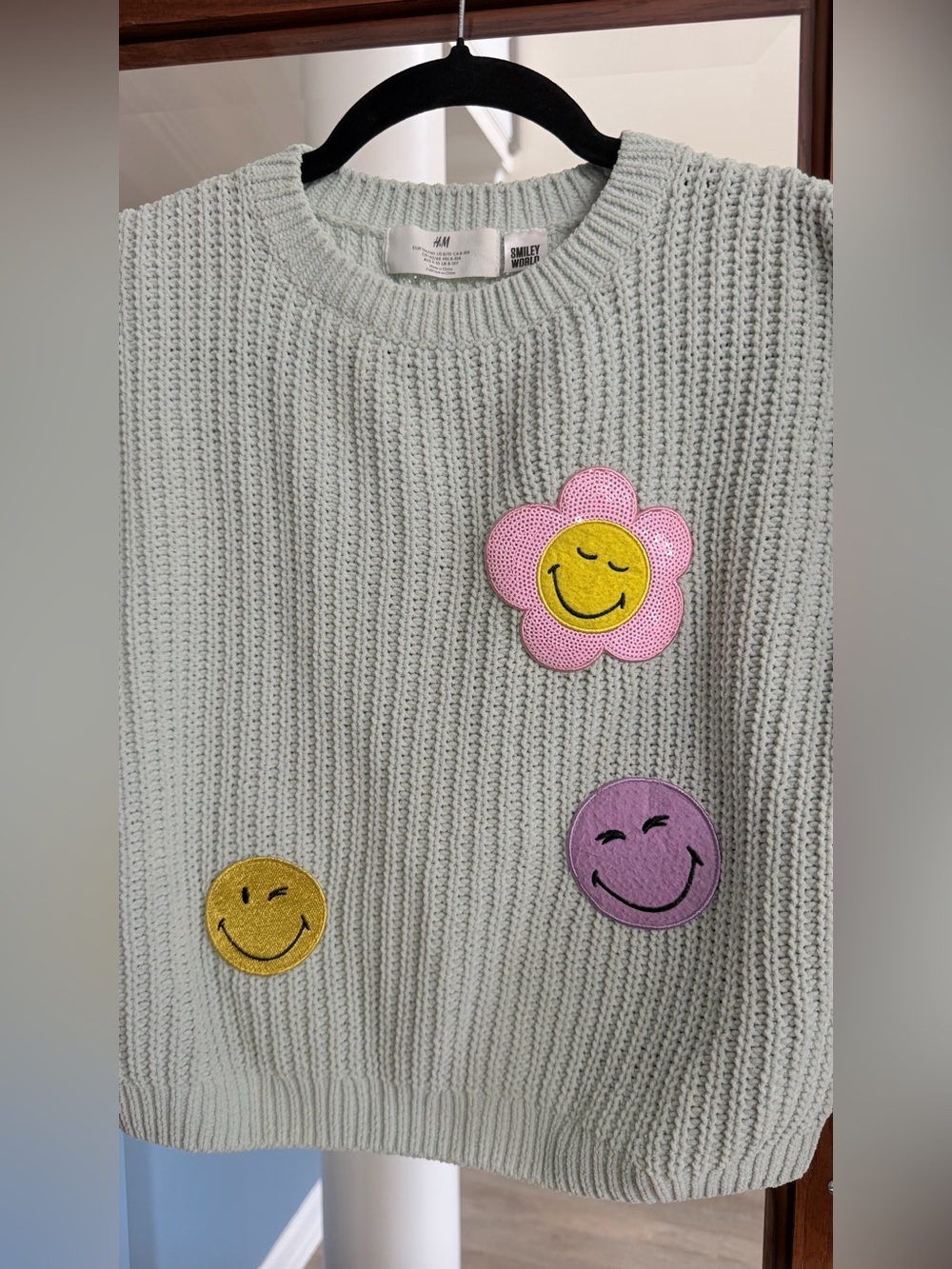 Girls 8/10 H&M SmileyWorld Mint Green Knit Sweater w/ Embroidered Smiley Patches